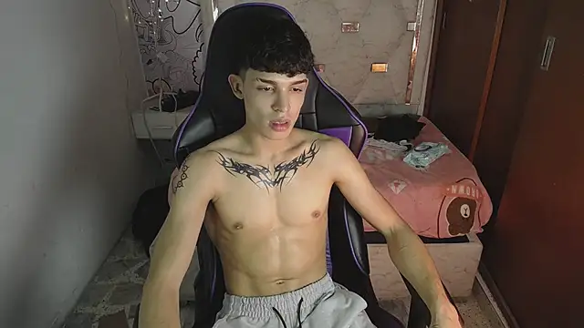 Liom_Gym's Live XXX Chat