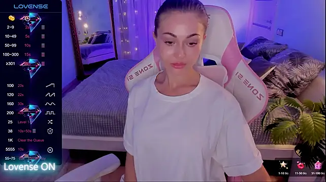 צ'אט XXX בשידור חי של AdeleRoberts