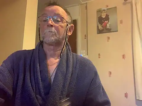 Chat XXX Live Moonraker64