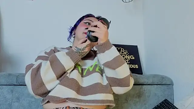 Czat XXX na żywo – Blueberry_gothic