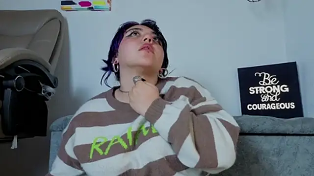 Blueberry_gothic's Live XXX Chat
