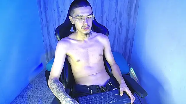 Tayson_Hot Live XXX-Chat