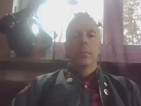 SHARPSkinhead – Live XXX-chat
