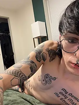 GothSadist Live XXX-chat
