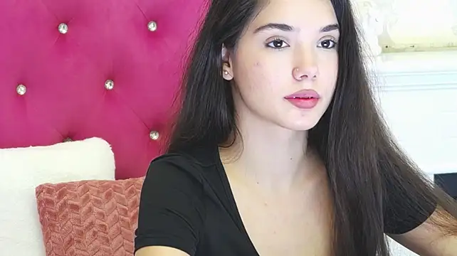 AlexisDevine Chat XXX live