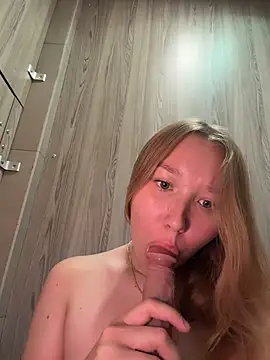-NaughtyAngel-n Live XXX chat