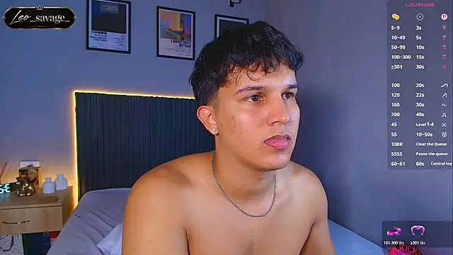 XXX chat uživo modela Leo_Savage_