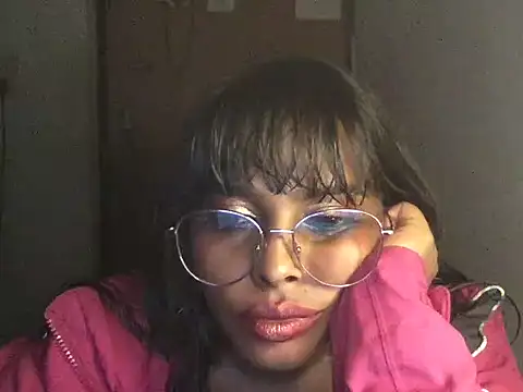 raveena_hot: онлайн-секс-чат