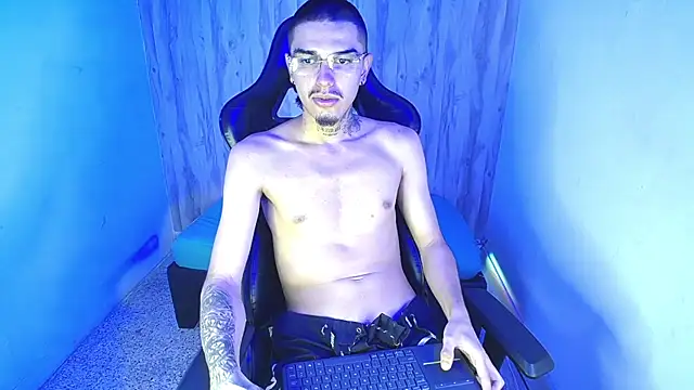 Tayson_Hot Live XXX-Chat