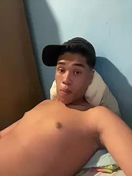 צ'אט XXX בשידור חי של Novinn_02
