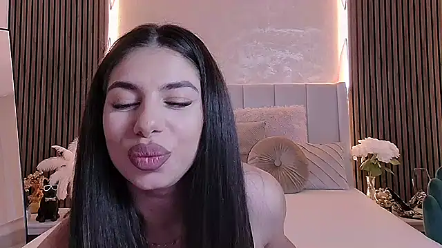 צ'אט XXX בשידור חי של Ariaa_noir