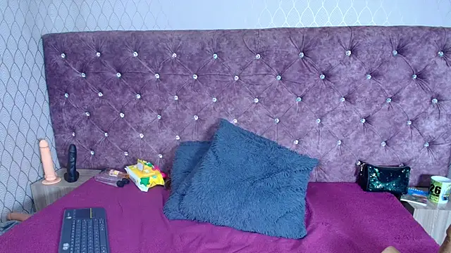 צ'אט XXX בשידור חי של VALENTINA3x