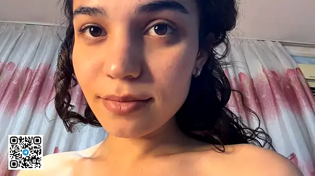 BrendaBennett Adlı Modelin Canlı XXX Sohbeti