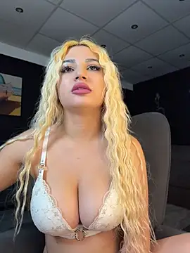 צ'אט XXX בשידור חי של AstridJade
