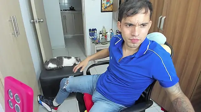 Chat XXX en directo de Mrbigcockdanicol10