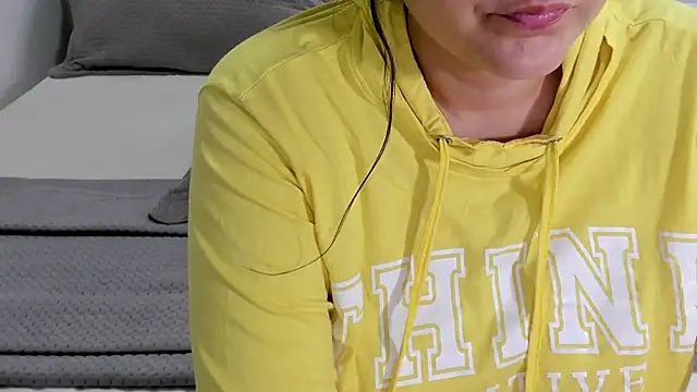Camilaa_bueno Live XXX-Chat