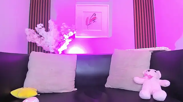 Elisasue Adlı Modelin Canlı XXX Sohbeti