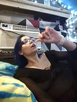 צ'אט XXX בשידור חי של LunikaCorpse666