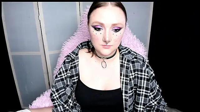 צ'אט XXX בשידור חי של YourDyingBride