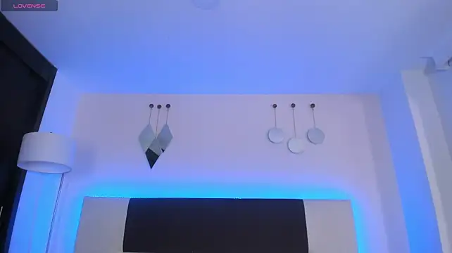 Sky_Loren live XXX chat