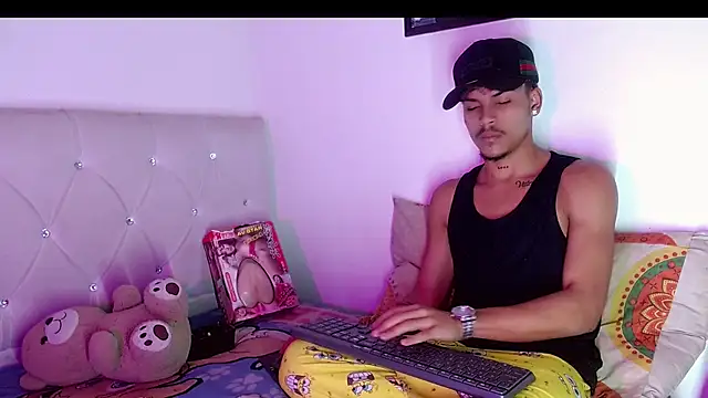 Angel_foxc13のライブXXXチャット