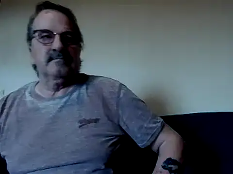 bodo1957 live XXX chat
