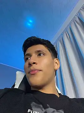 SantiLux_ Chat XXX live