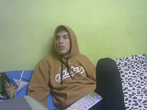 XXX chat uživo modela SoldadoLider