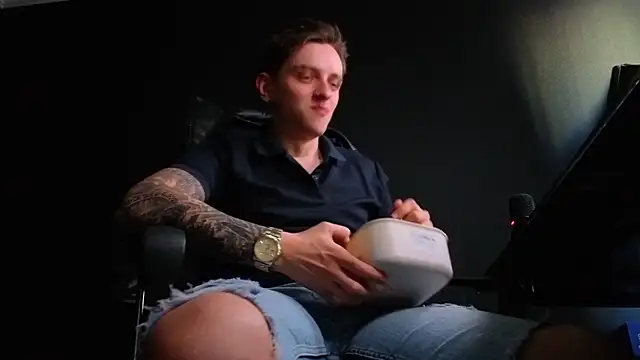FelixStarkk – Naživo XXX chat