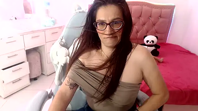 snowhot-69 Live XXX-Chat