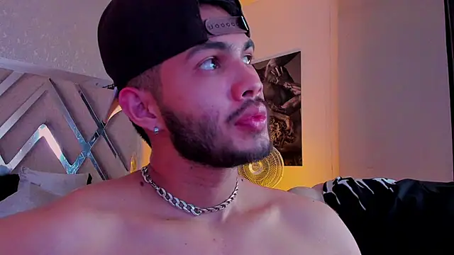 צ'אט XXX בשידור חי של Vincentblack