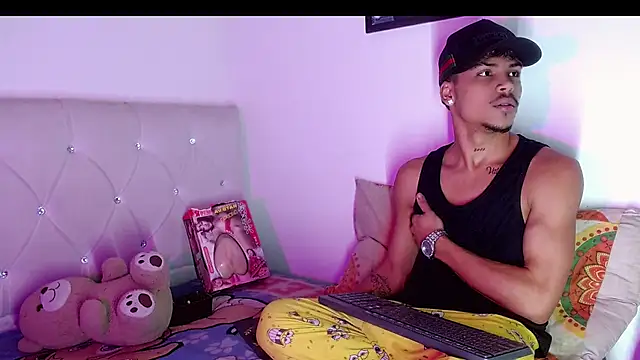 Angel_foxc13 即時 XXX 聊天
