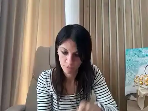 XXX chat uživo modela InjaAtHome