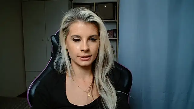KristineGlow's Live XXX Chat