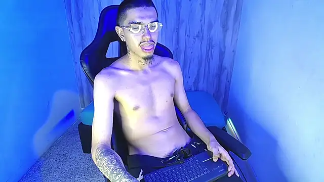 Tayson_Hot – Live XXX-chat