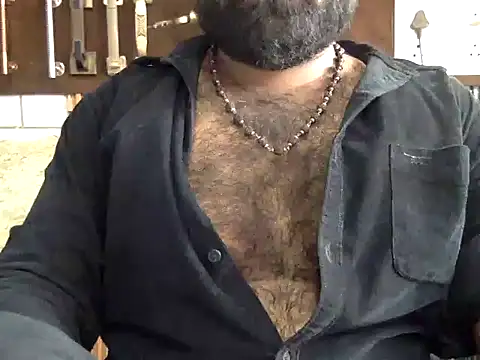 Czat XXX na żywo – hairy_indian_dad