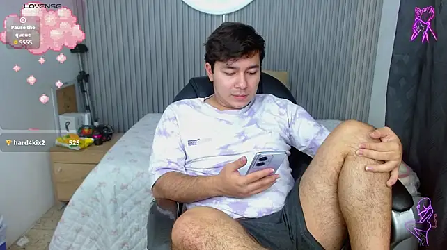 Julian_Smith21 Chat XXX in diretta