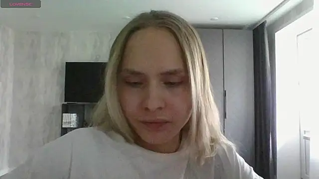 Annie_Cohn: онлайн-секс-чат