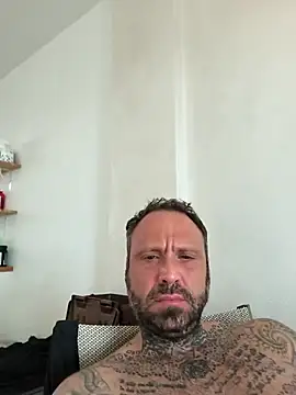 straigh4funn Webbikameraesitys
