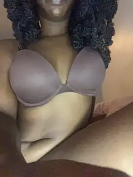 צ'אט XXX בשידור חי של PrincessRayari