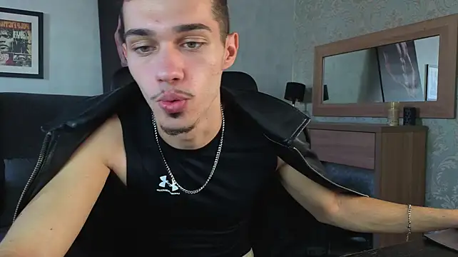 Chatroom XXX en direct de KaydenDrew