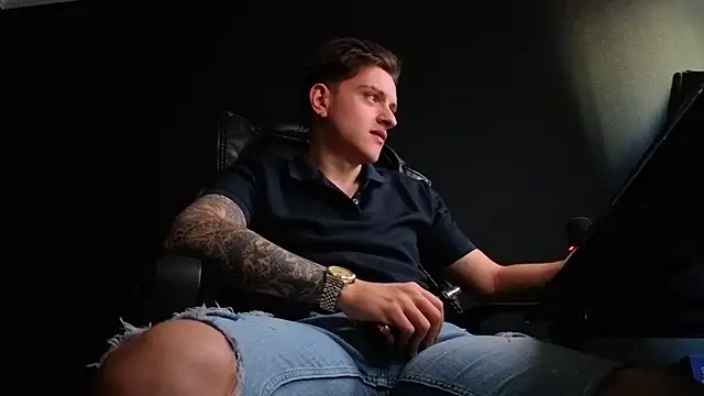FelixStarkk Chat XXX live