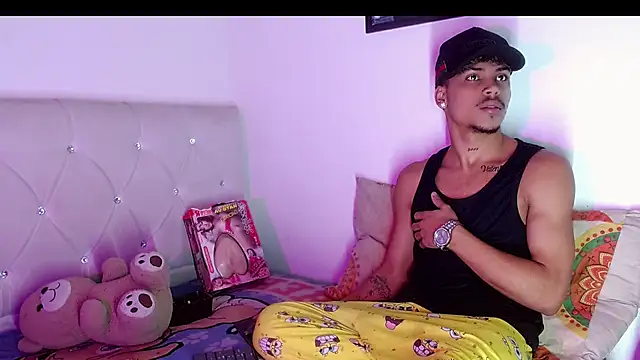 Angel_foxc13 即時 XXX 聊天