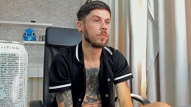 JonahShaw Live XXX-chat