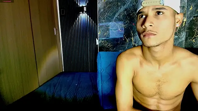 Chat XXX en directo de self_destruct