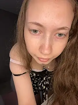 צ'אט XXX  בשידור חי של Emily_Mur_