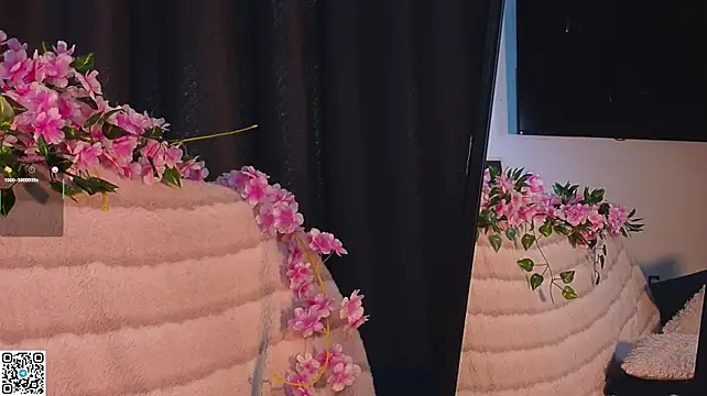 دردشة VelvetZephra الجنسية المباشرة