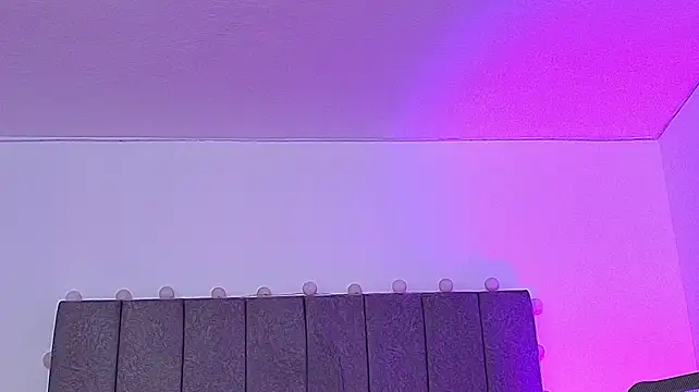 Adonys_Lewis_ 现场XXX聊天