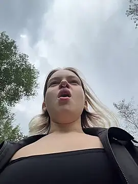 AshleyMur Adlı Modelin Canlı XXX Sohbeti