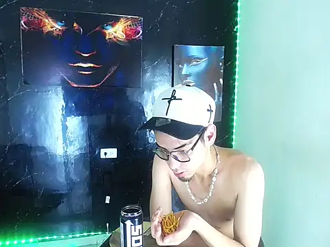 JaxM_ live XXX chat